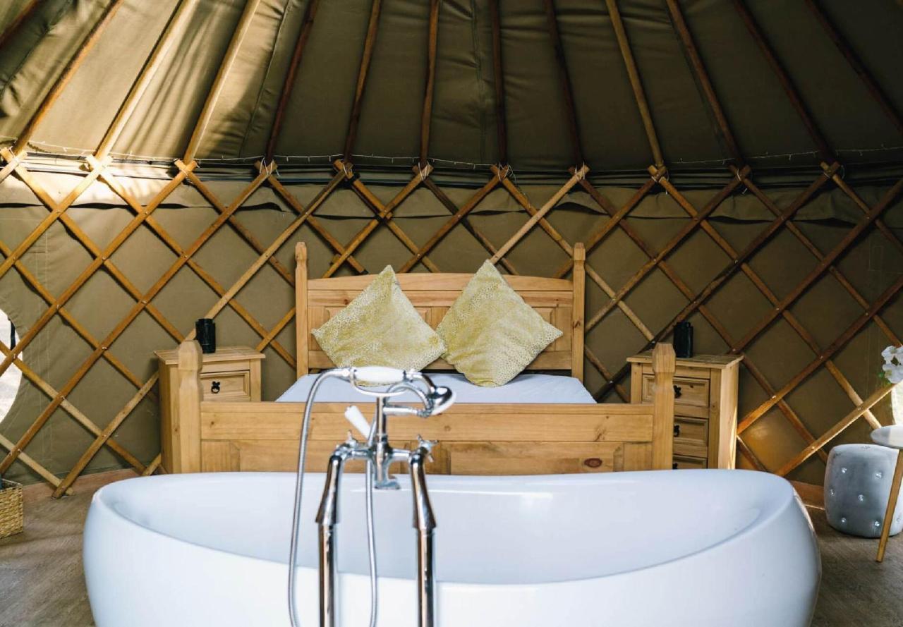 Hotel Camp Katur Glamping Carthorpe Zewnętrze zdjęcie